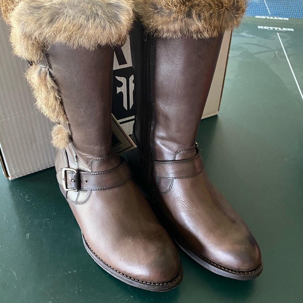 Boots - Picture 2 of 3